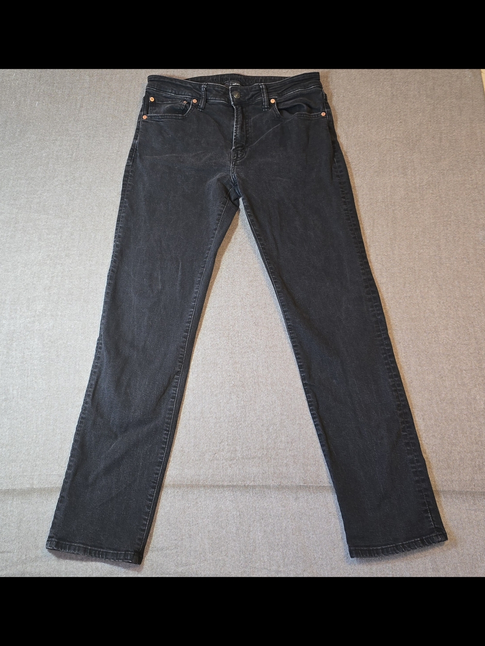 American Eagle Airflex SlimFit Black Straight-Leg Jeans Mens 34